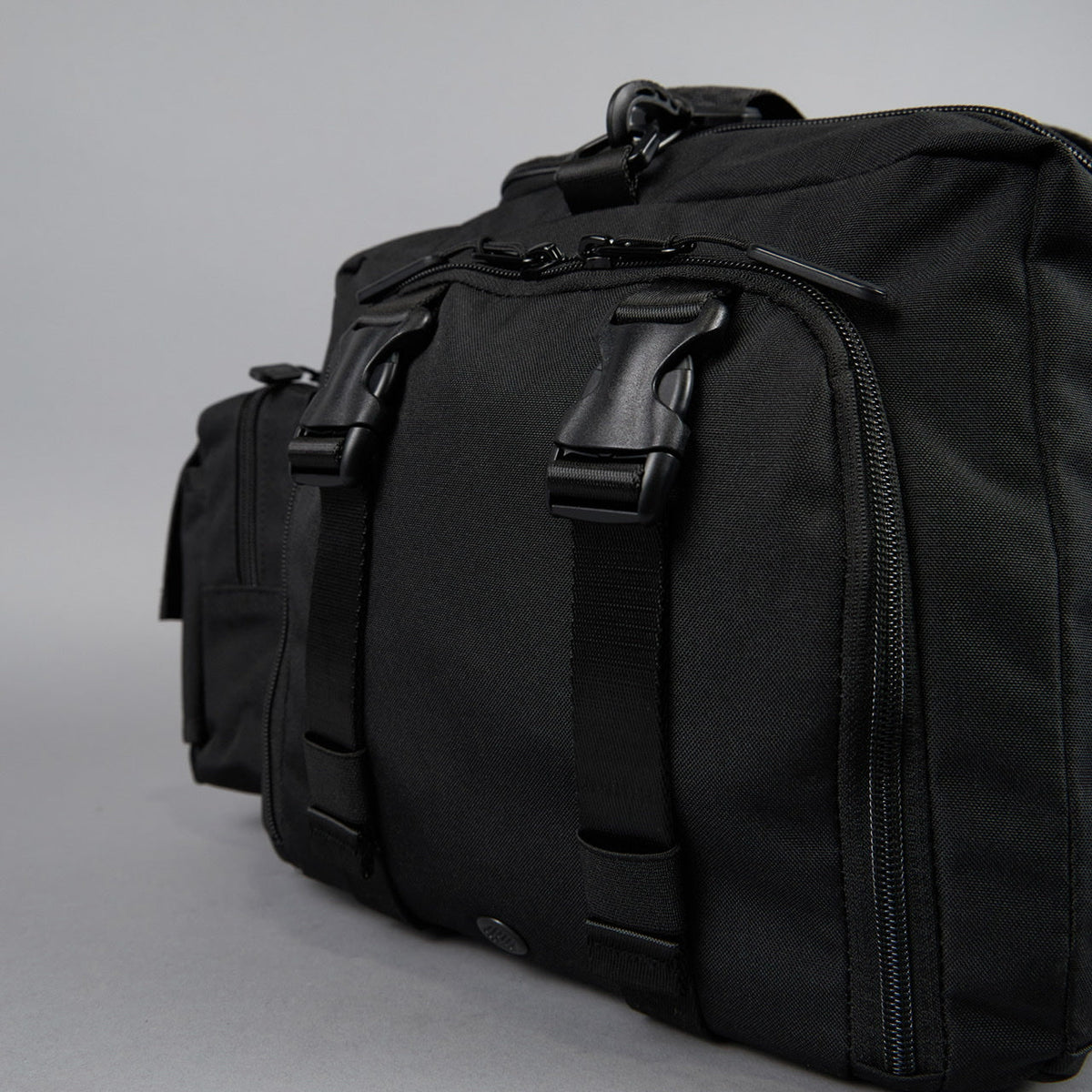 40L Alpha Black Meal Management Duffle Bag - Image 28