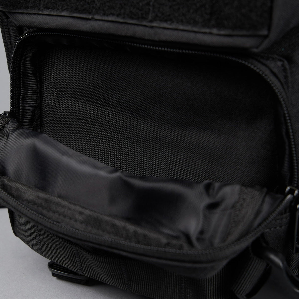 9L Backpack Mini Alpha Black - Image 19