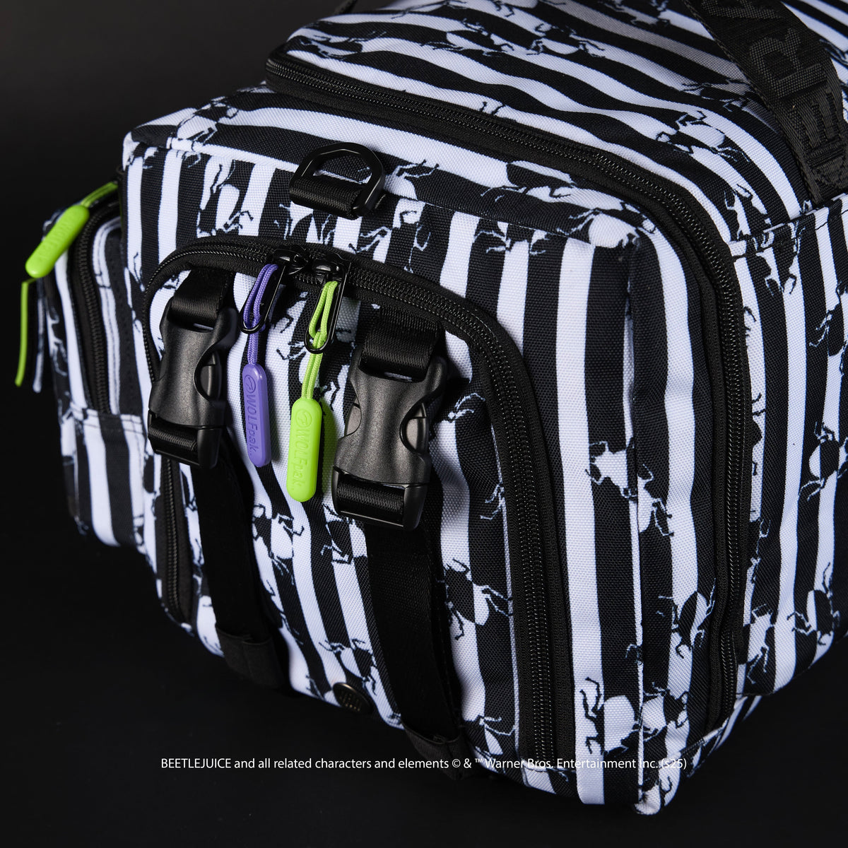 30L Perfect Duffle Bag Beetlejuice - Image 16