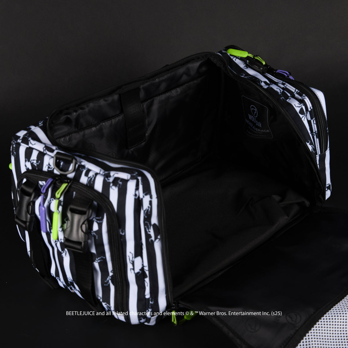 30L Perfect Duffle Bag Beetlejuice - Image 20
