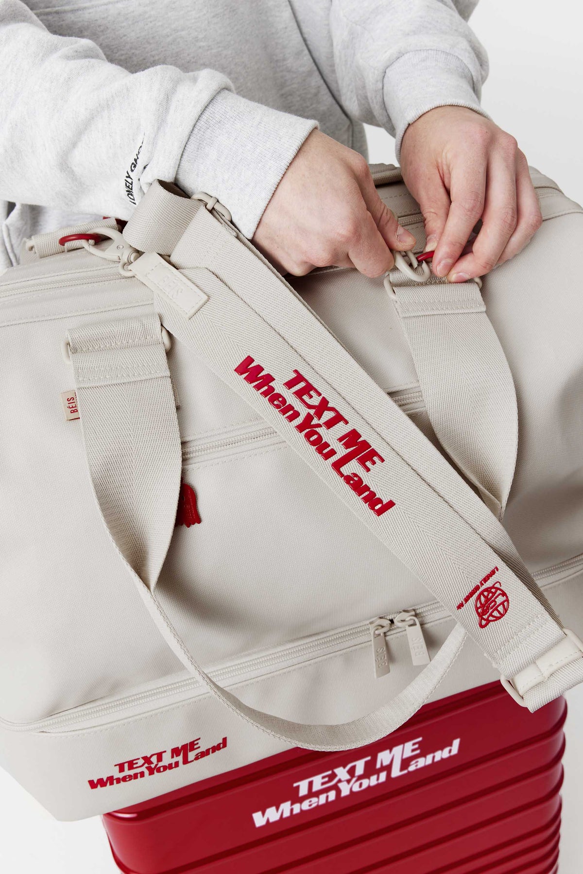 Resale The Shoulder Strap in Ghost White - Image 3