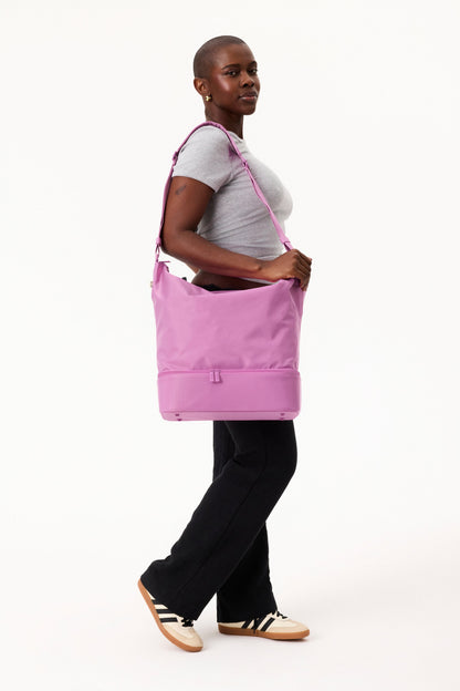 Resale The Crescent Weekender in Berry - Image 4