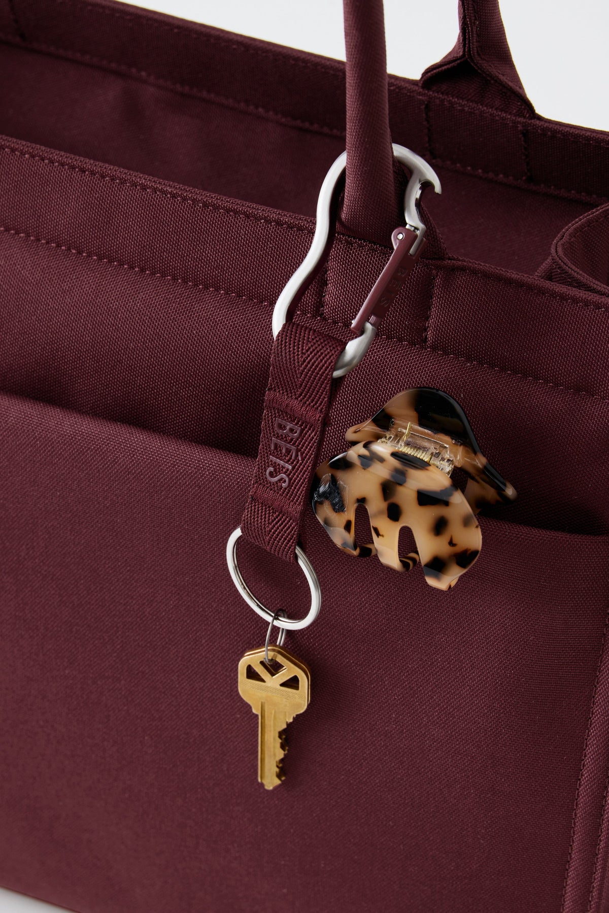 The Carabiner in Burgundy - Image 2