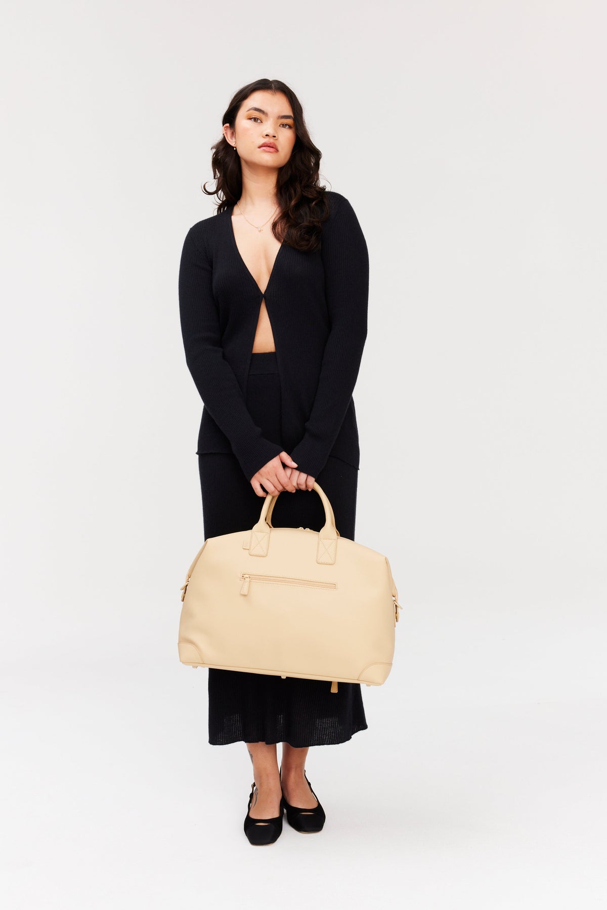 Resale The Premium Duffle in Beige - Image 5