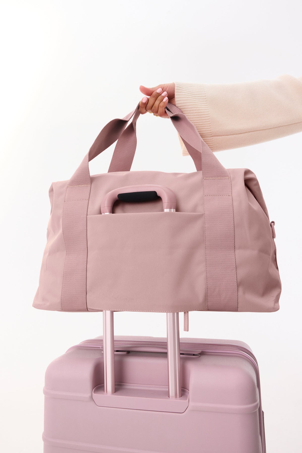 Resale The BÉISics Duffle in Atlas Pink - Image 6