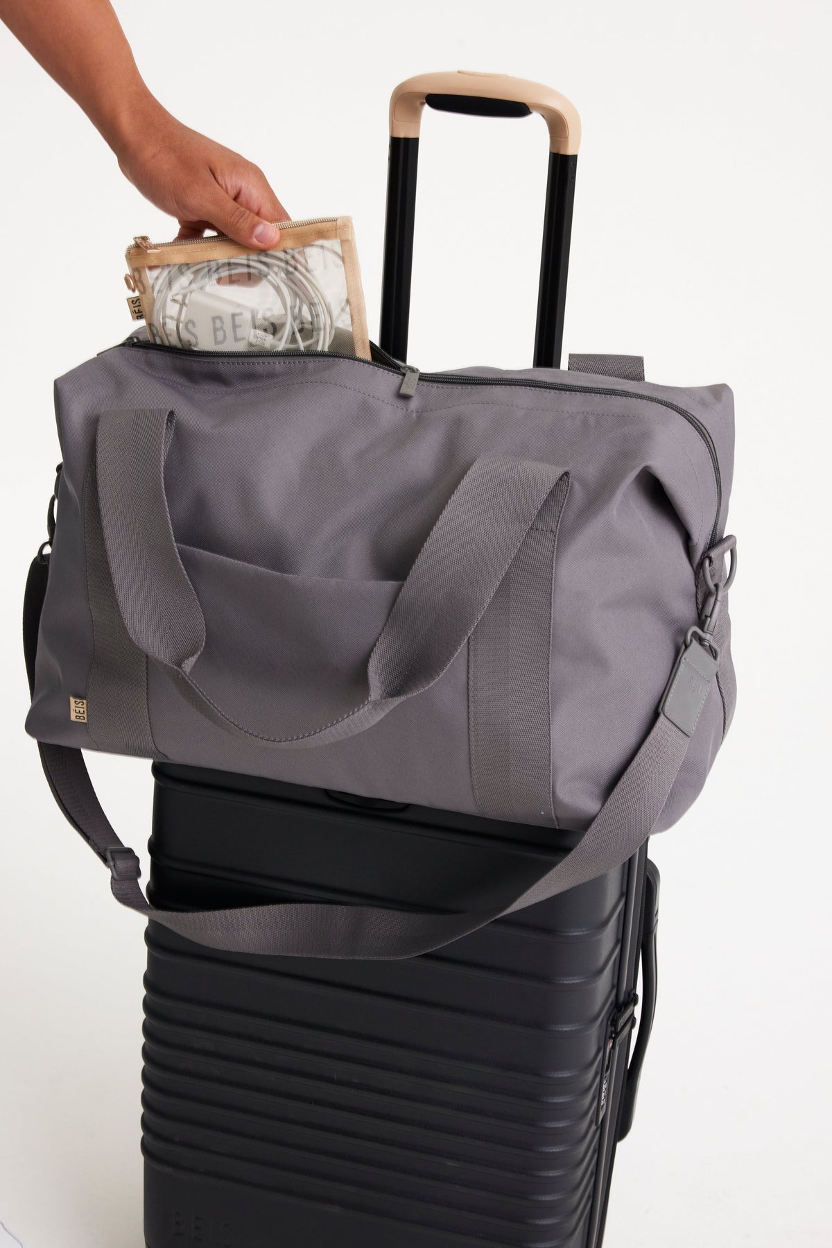 Resale The BÉISics Duffle in Grey - Image 9
