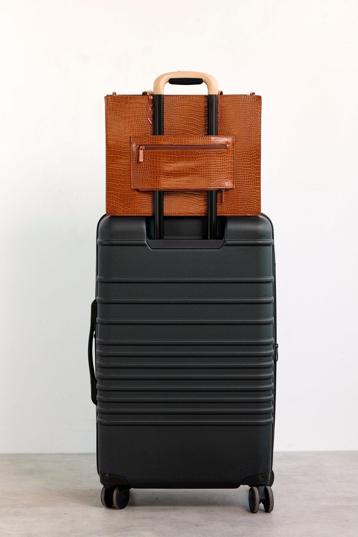 Resale The Work Tote in Cognac Croc - Image 8