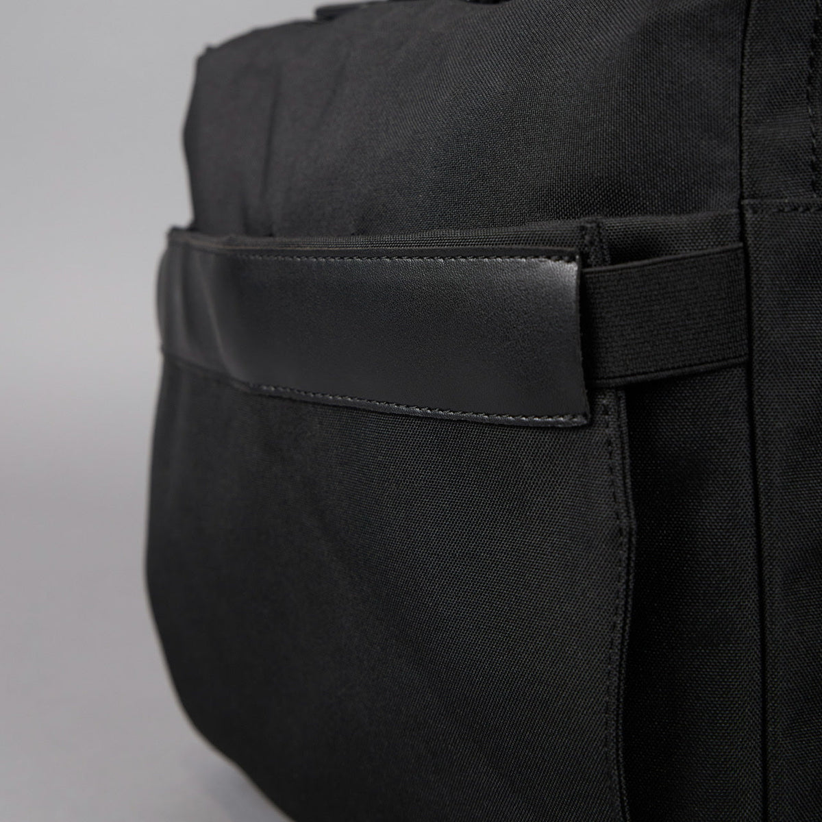 40L Alpha Black Meal Management Duffle Bag - Image 27