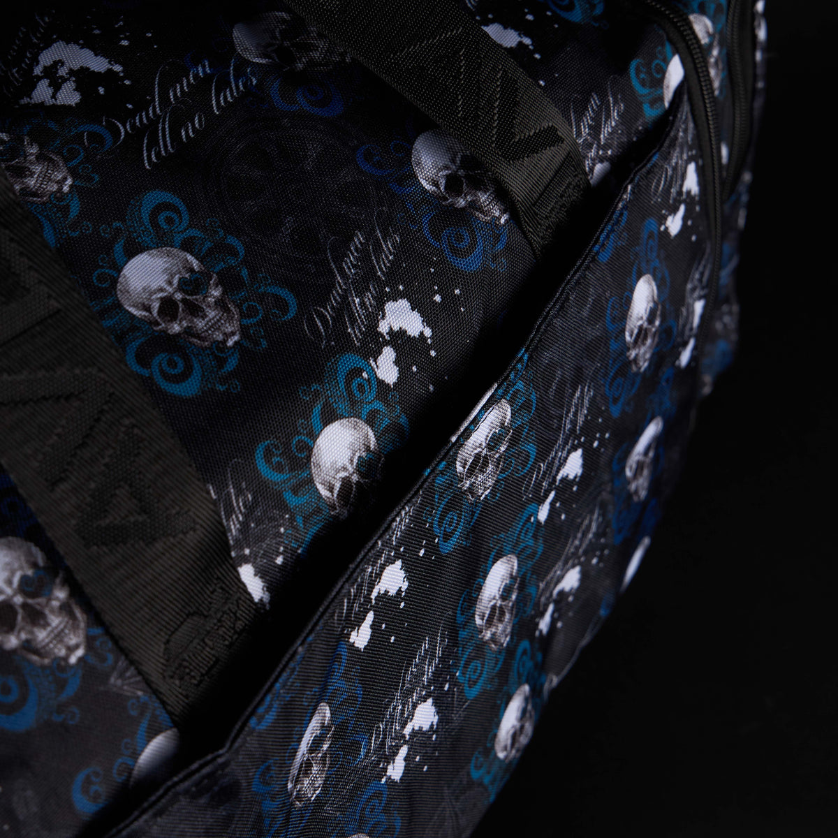 30L Perfect Duffle Bag Dead Men Tell No Tales - Image 17