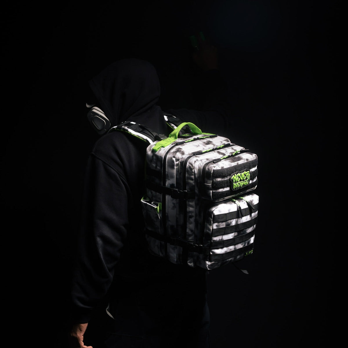 35L Backpack Graffiti Green - Image 6