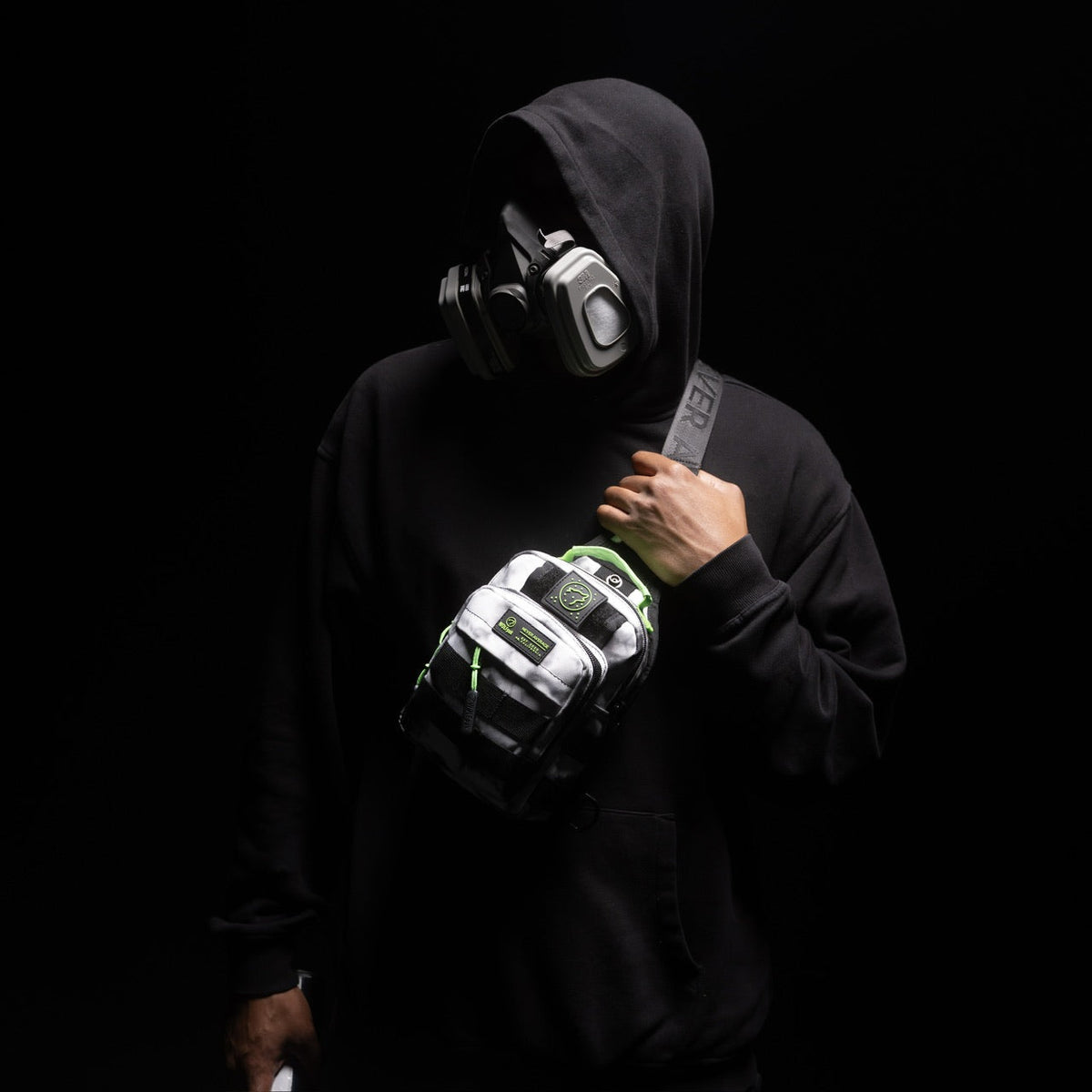 4L Mini Tactical Sling Bag Graffiti Green - Image 6