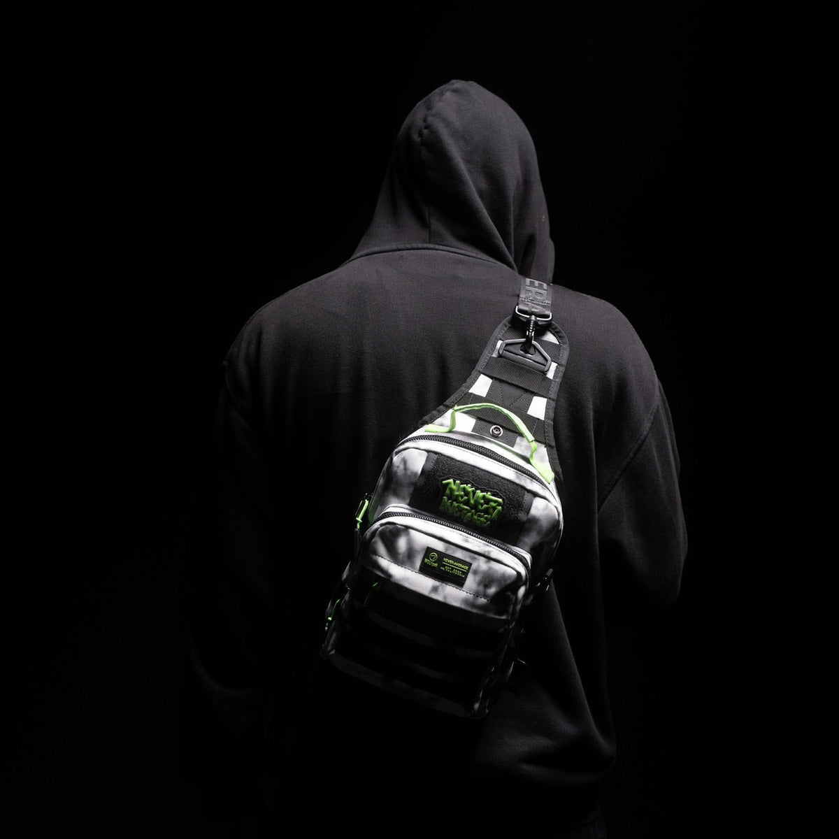 9L Tactical Sling Bag Graffiti Green - Image 6