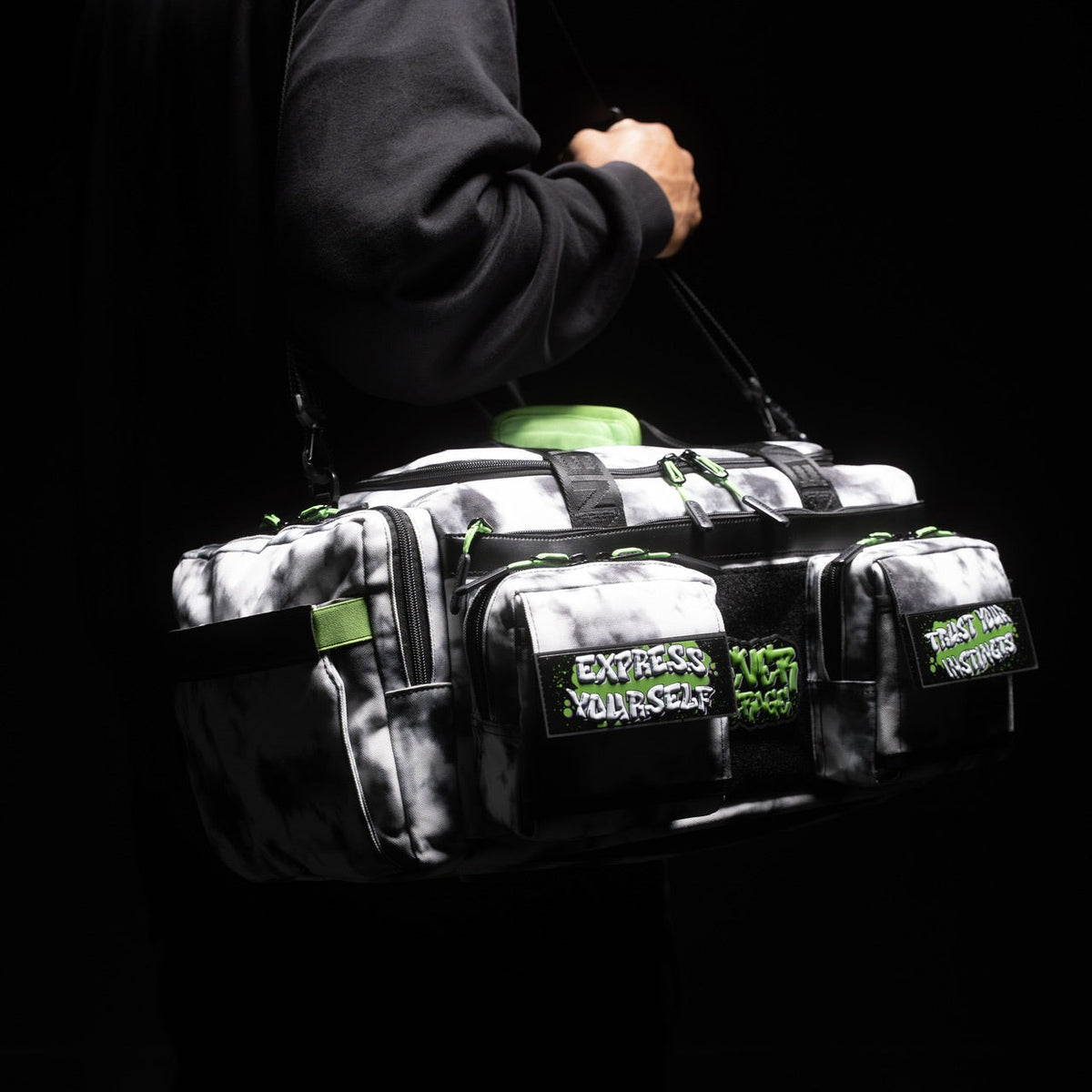 30L Perfect Duffle Bag Graffiti Green - Image 5