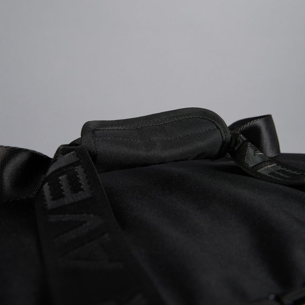 40L Alpha Black Meal Management Duffle Bag - Image 35