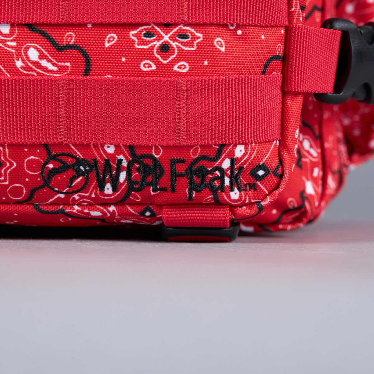 25L Backpack Red Bandana - Image 15