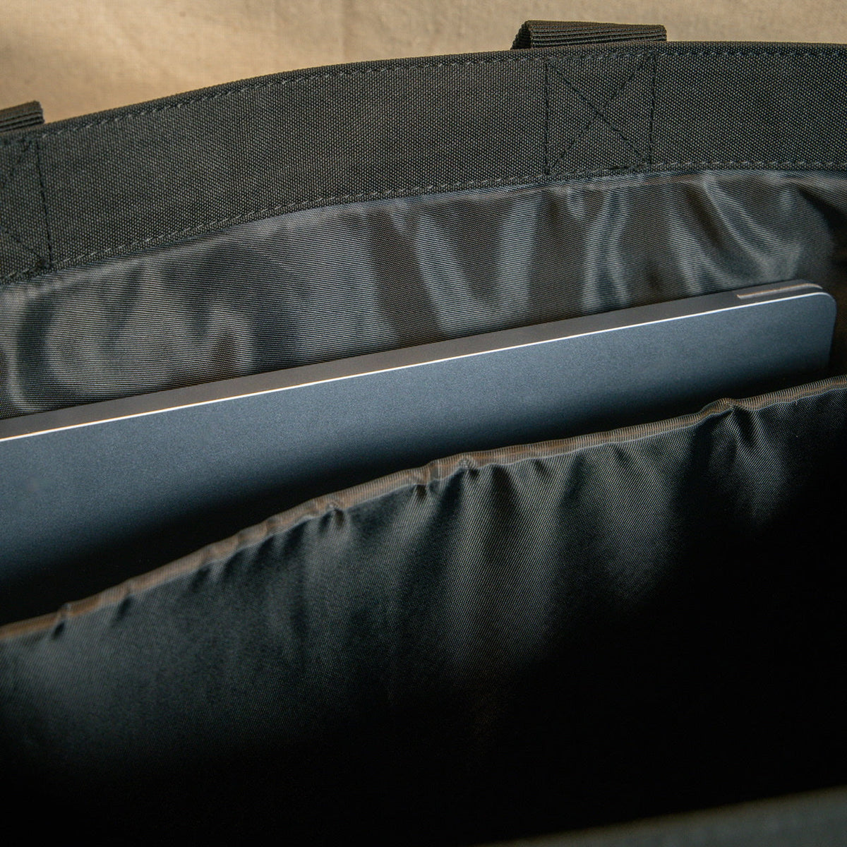 Tote Bag Alpha Black - Image 12