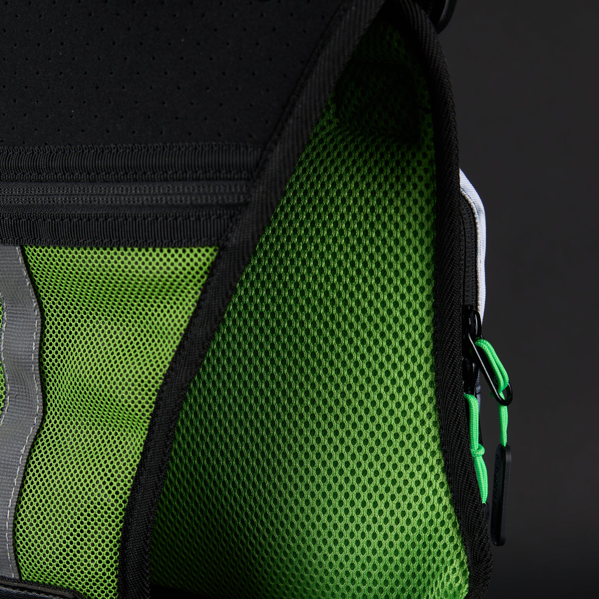 Utility Chest Pack Graffiti Green - Image 15