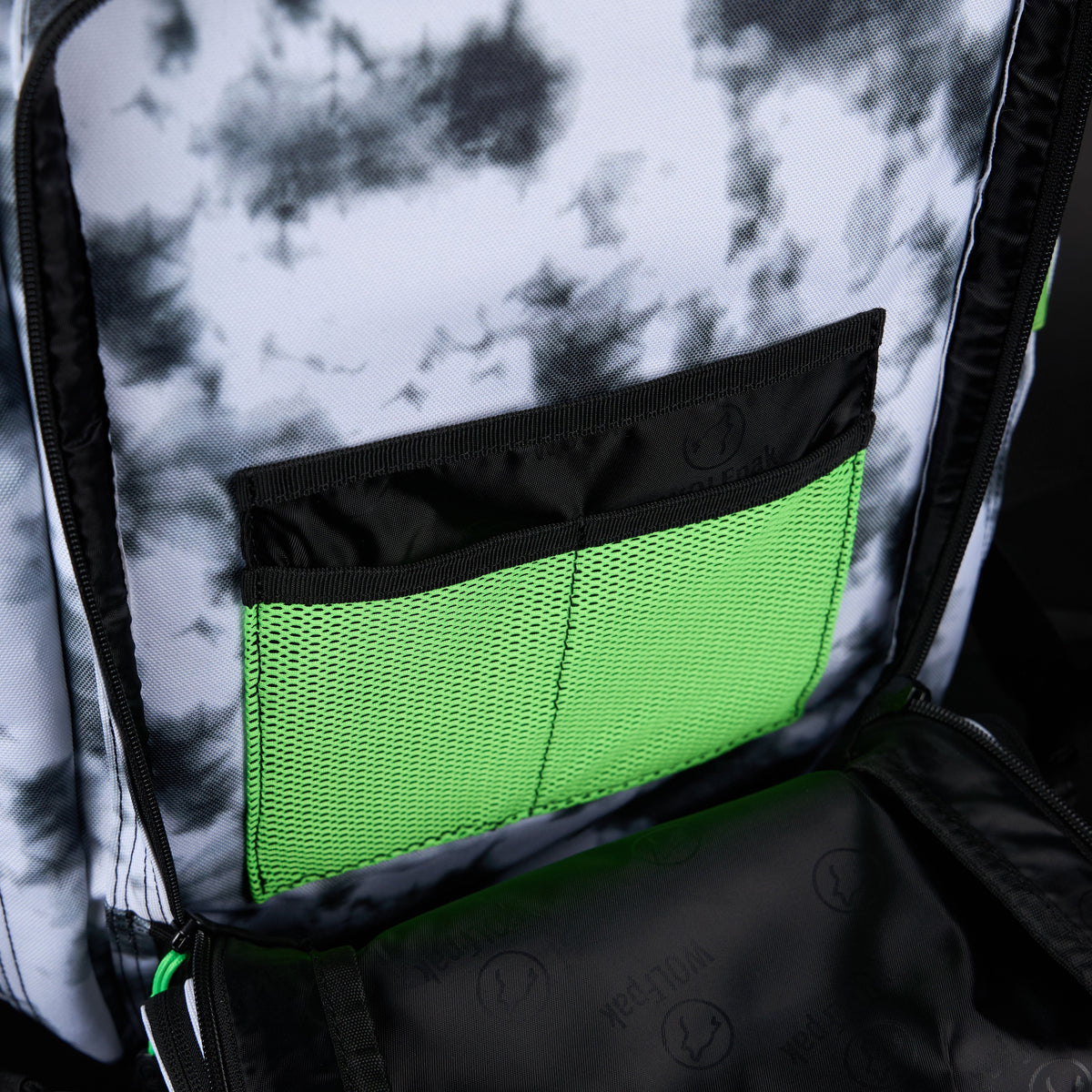 35L Backpack Graffiti Green - Image 24