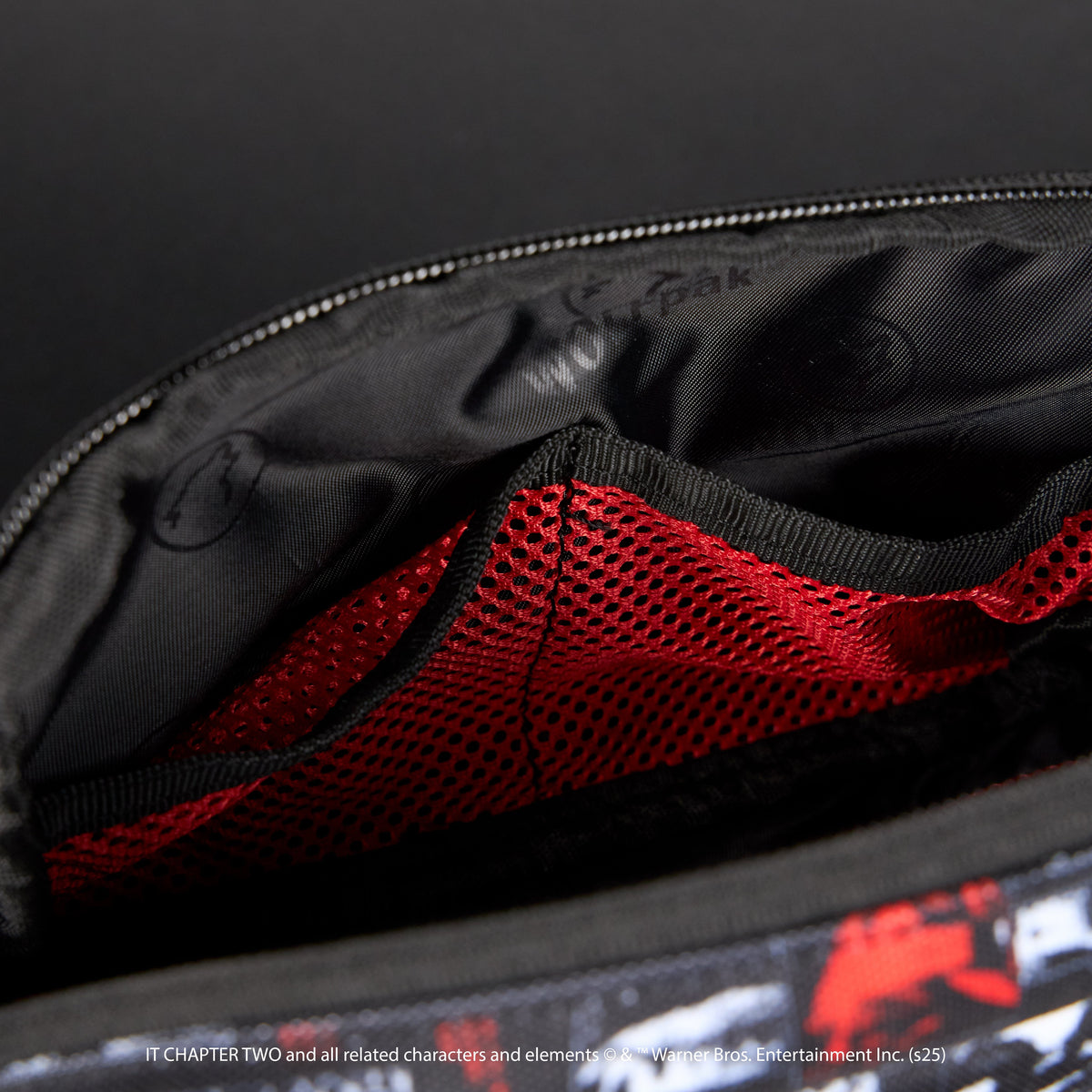 1.5L Crossbody Pack IT Chapter 2 - Image 10