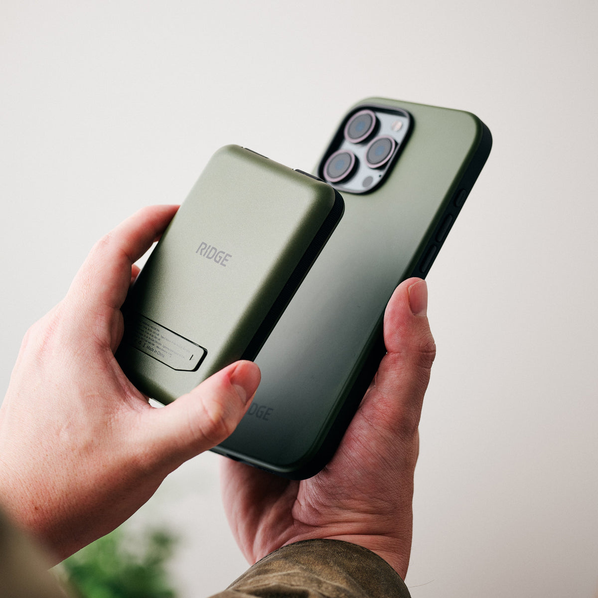 Everyday Charging Kit - iPhone 16 Pro - Matte Olive - Image 3