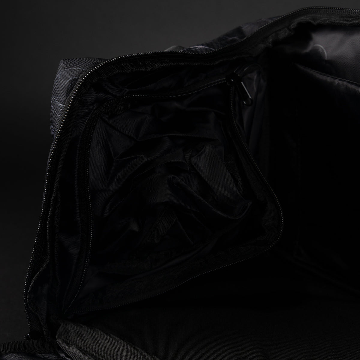 30L Perfect Duffle Bag Face Your Demons - Image 23