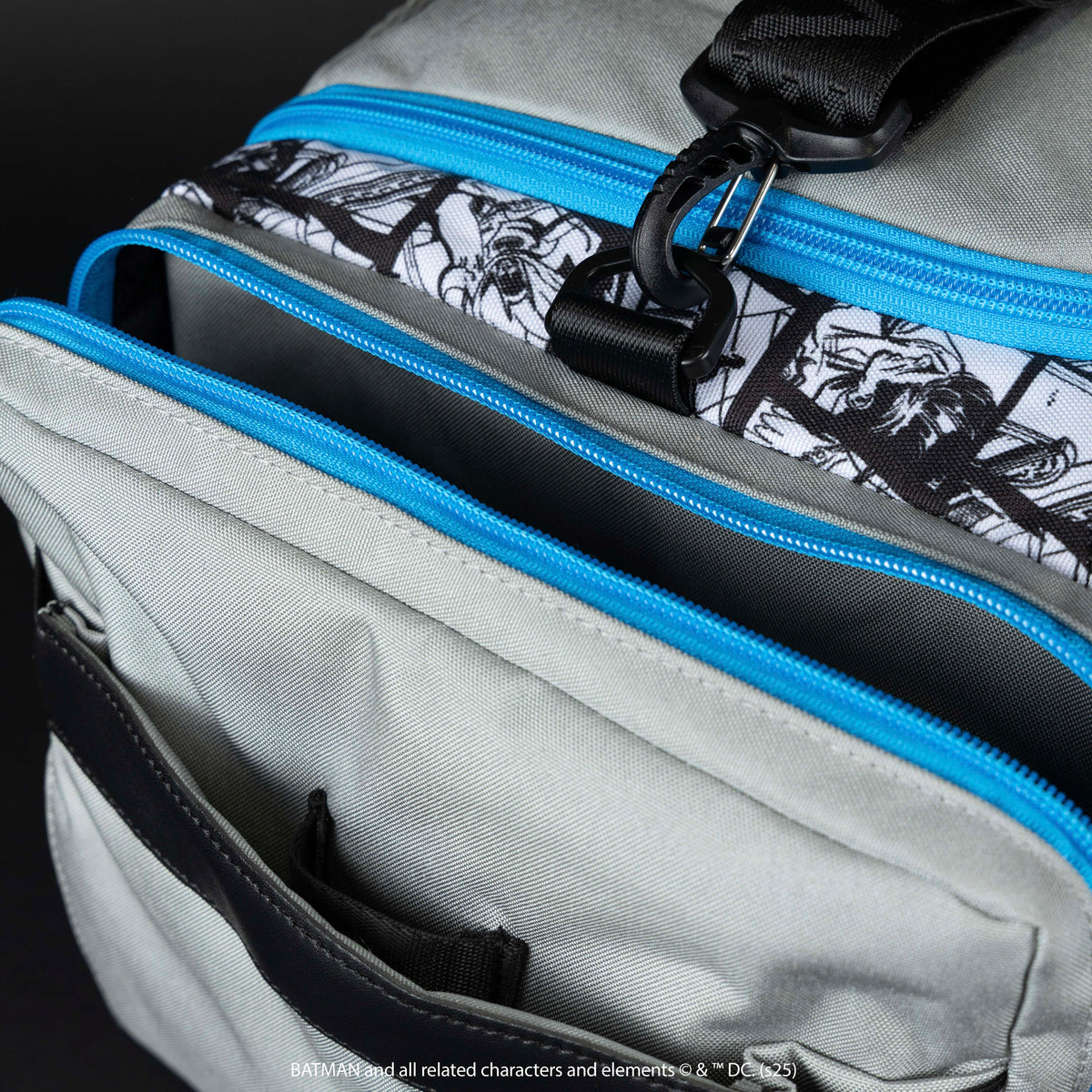 30L Perfect Duffle Bag Retro Batman - Image 13