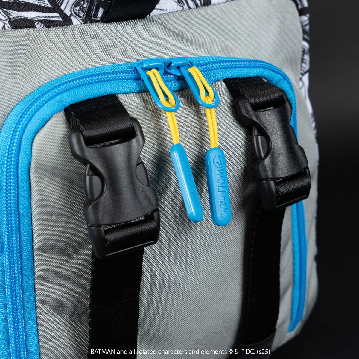 30L Perfect Duffle Bag Retro Batman - Image 15