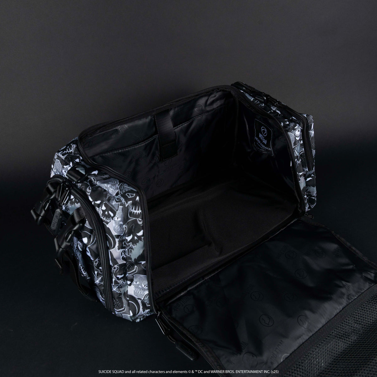 30L Perfect Duffle Bag Suicide Squad - Image 17