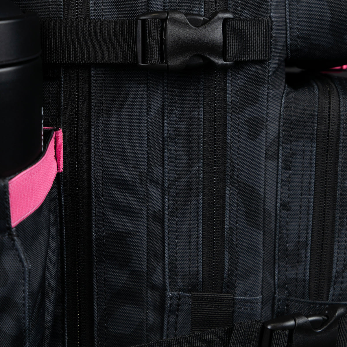 35L Backpack Black Hearts - Image 18