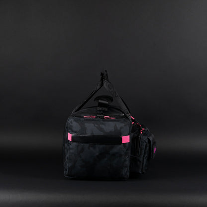 30L Perfect Duffle Bag Black Hearts - Image 9