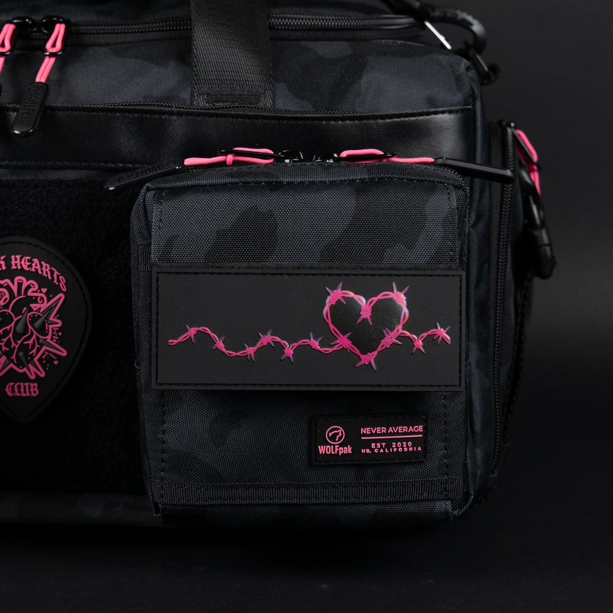 30L Perfect Duffle Bag Black Hearts - Image 14
