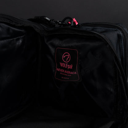 30L Perfect Duffle Bag Black Hearts - Image 22
