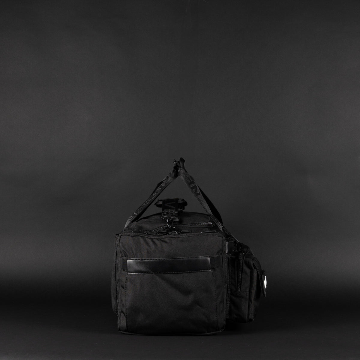 30L Perfect Meal Management Duffle Bag Alpha Black - Image 6
