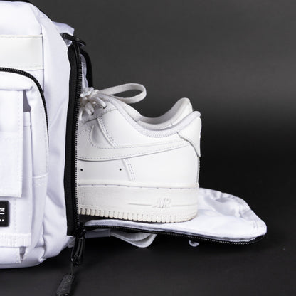 30L Perfect Duffle Bag Polar White - Image 21