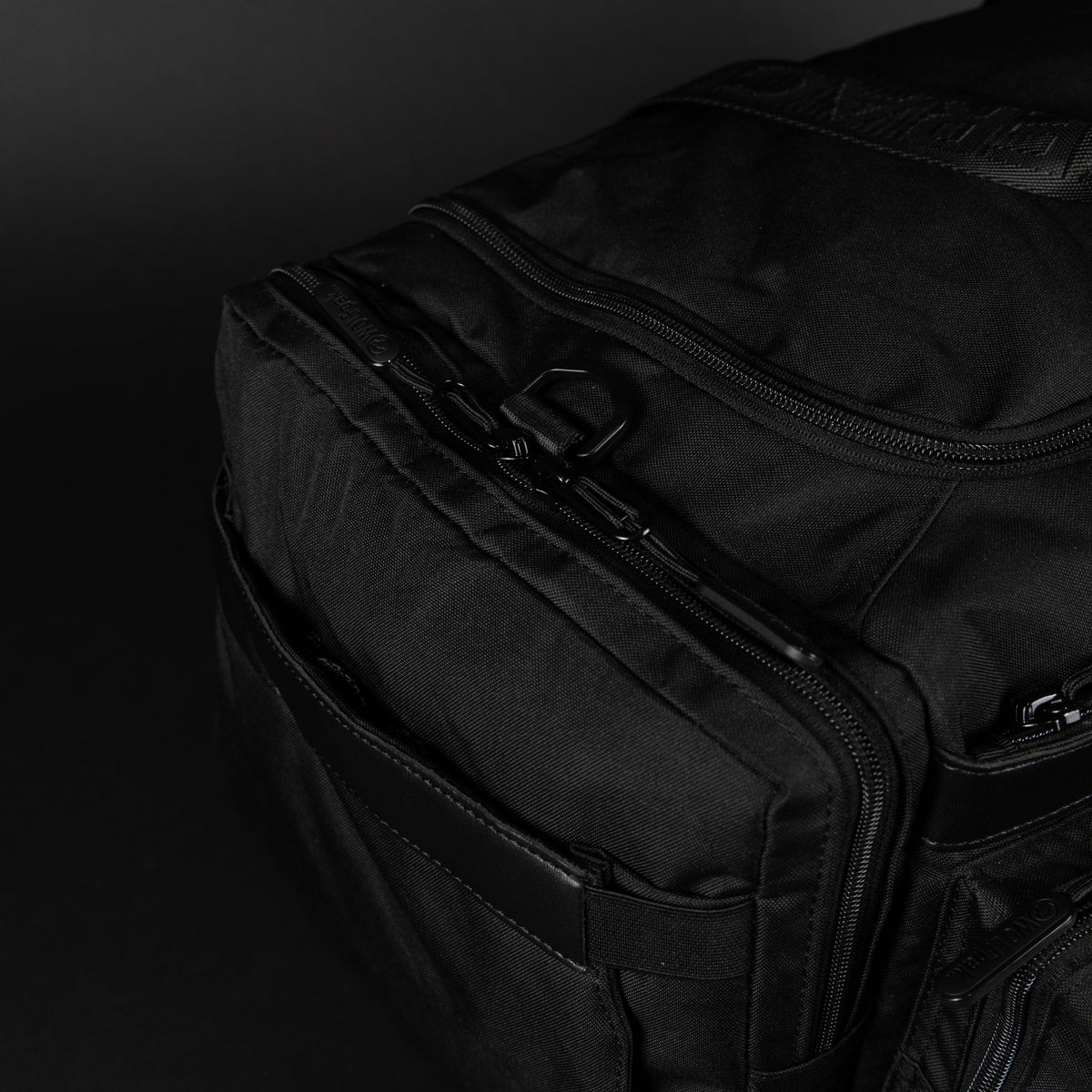 30L Perfect Meal Management Duffle Bag Alpha Black - Image 14