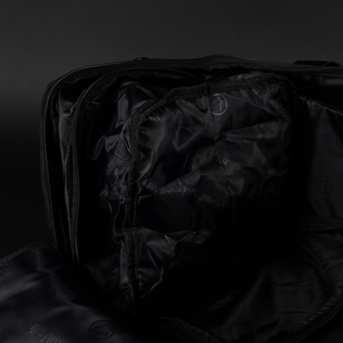 30L Perfect Meal Management Duffle Bag Alpha Black - Image 23