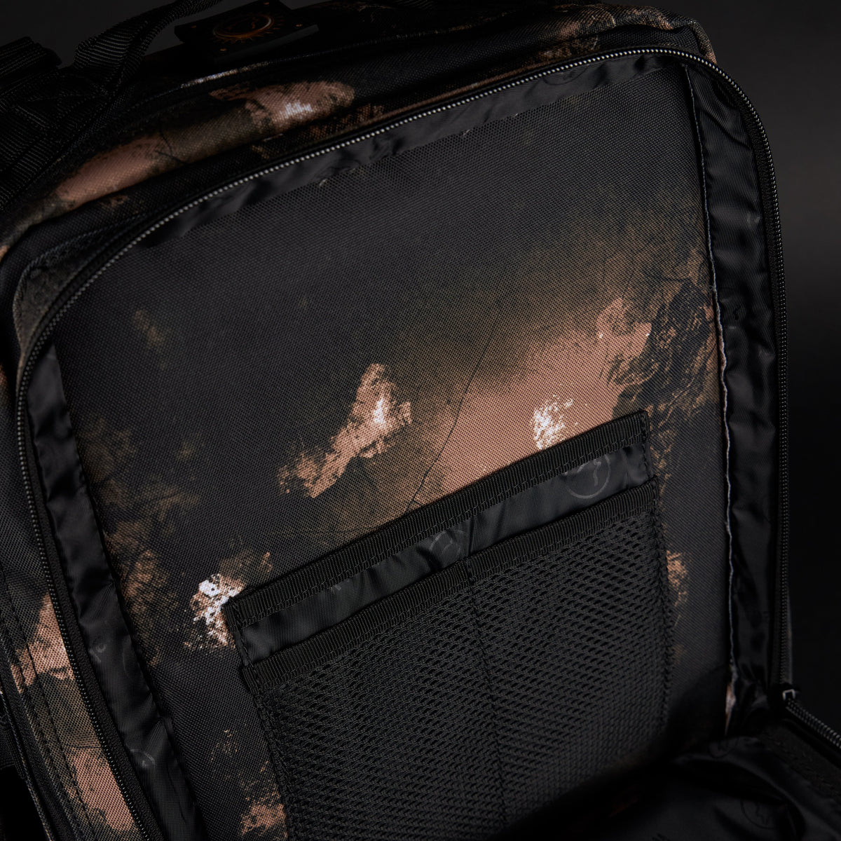 45L Backpack Black Steampunk - Image 22