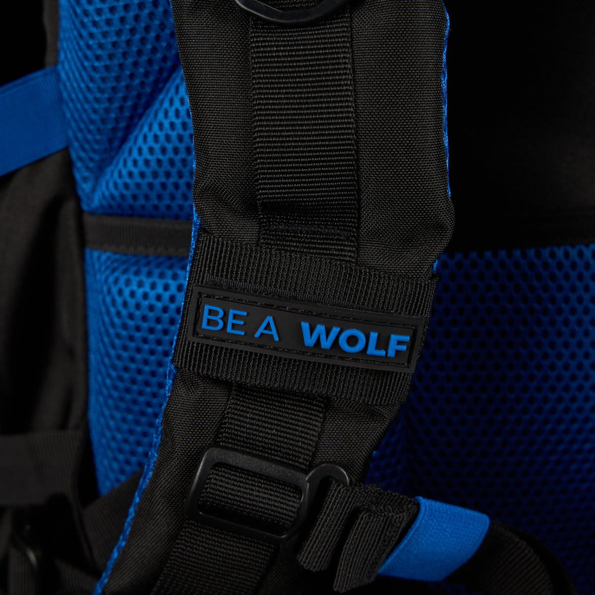 35L Backpack Blue Wolf - Image 14