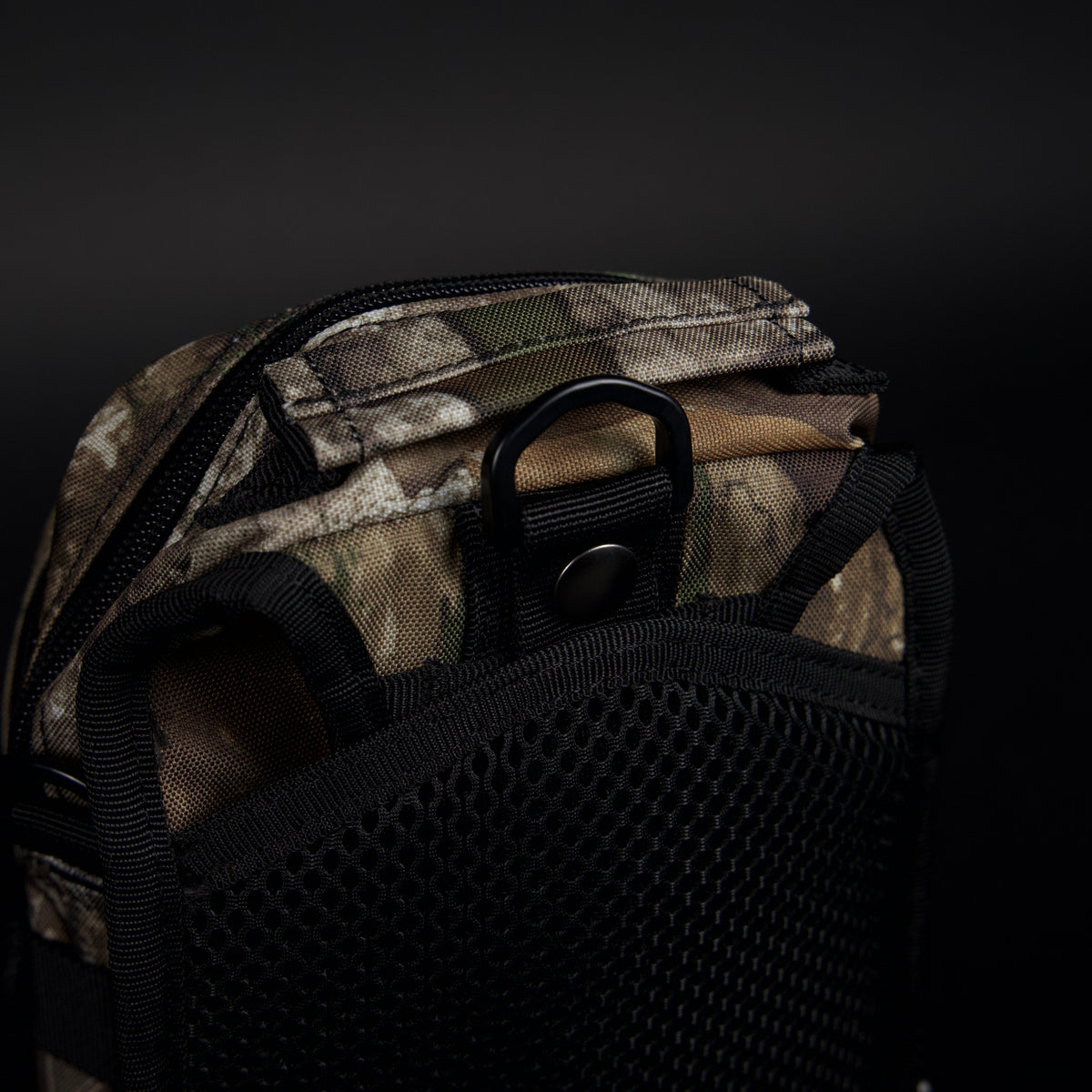 4L Mini Tactical Sling Bag Realtree APX - Image 12