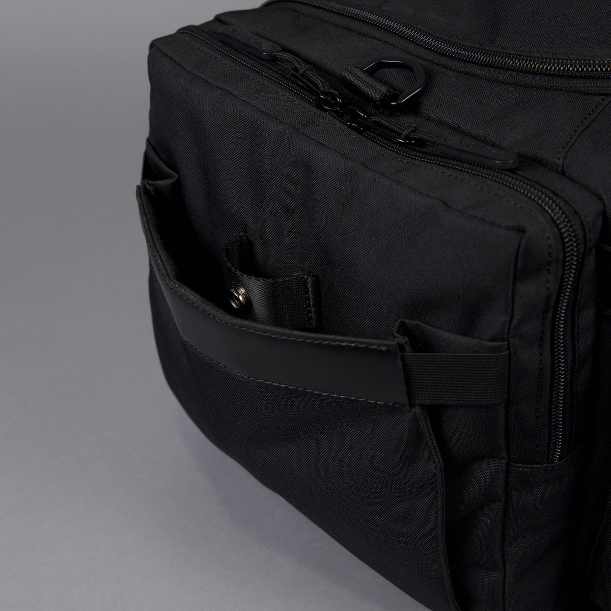 30L Perfect Duffle Bag Nightshade - Image 15