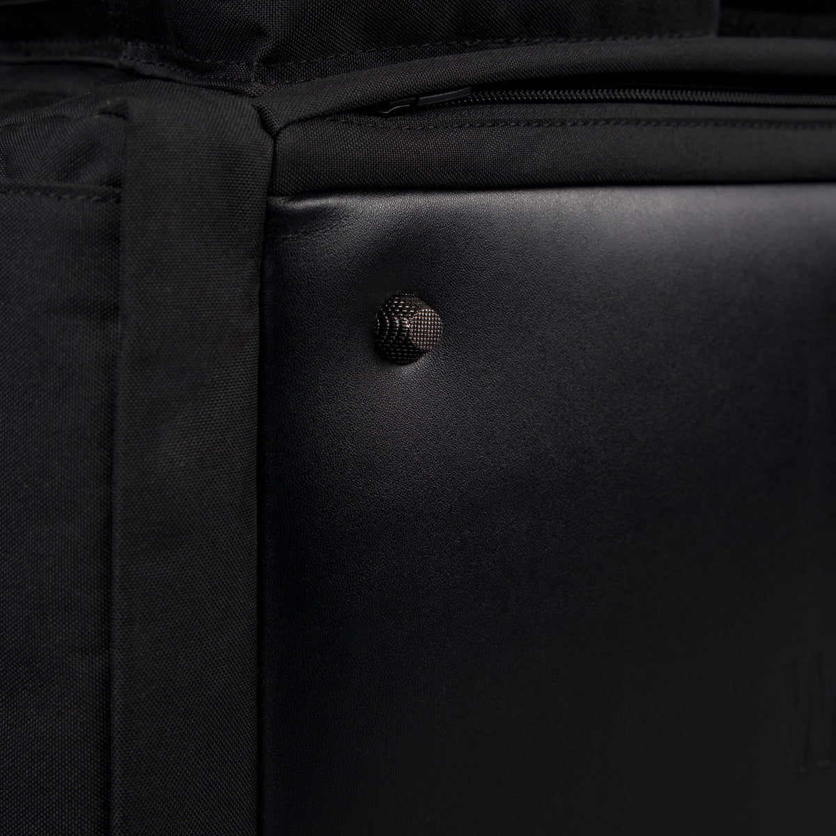 30L Perfect Duffle Bag Nightshade - Image 25
