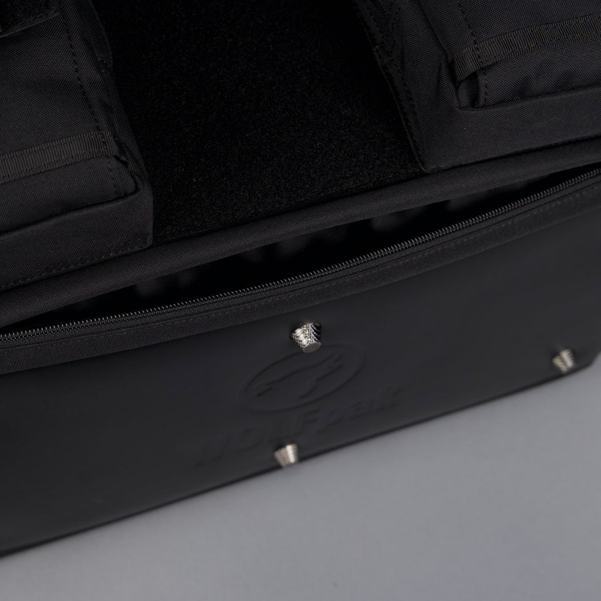 30L Perfect Duffle Bag Nightshade - Image 24