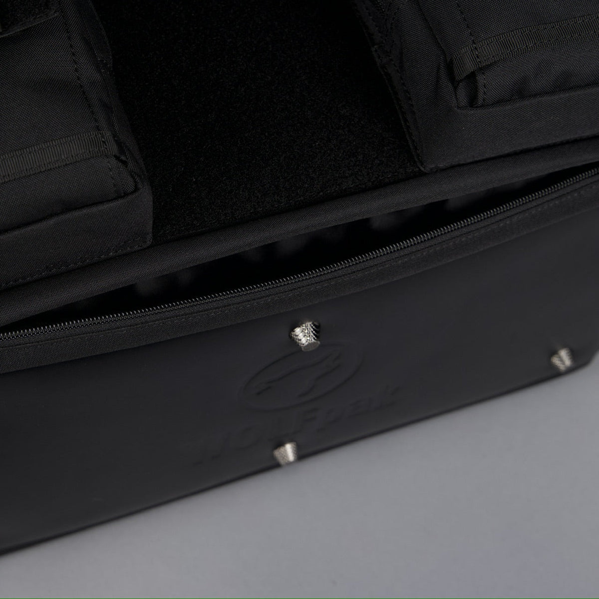 30L Perfect Duffle Bag Alpha Black - Image 27