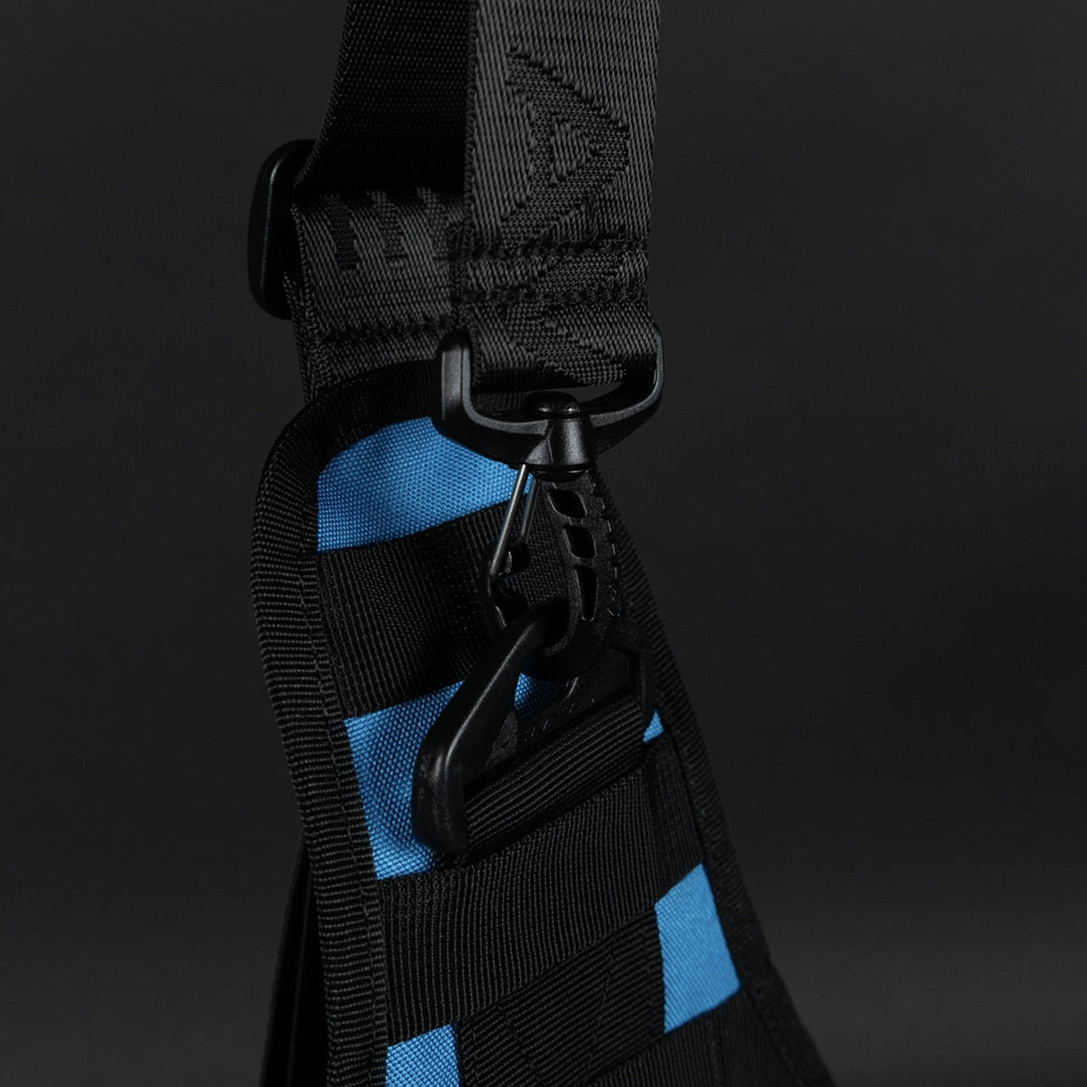 9L Tactical Sling Bag Blue - Image 7