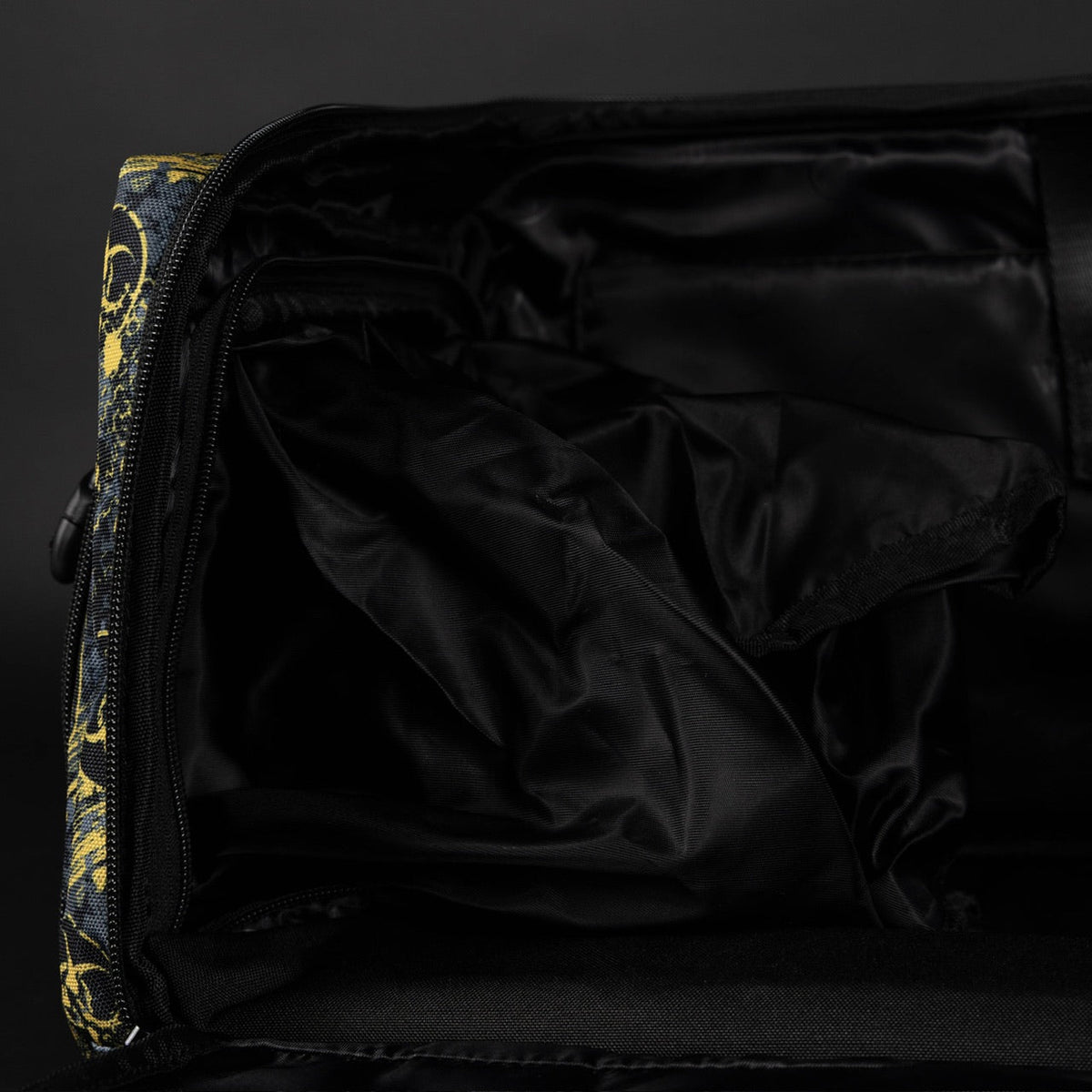 30L Perfect Duffle Bag Apocalypse - Image 21