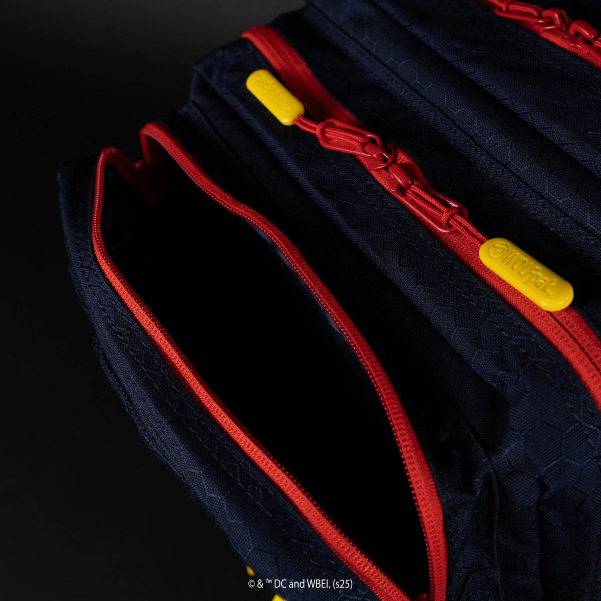 35L Backpack Superman 2025 - Image 22