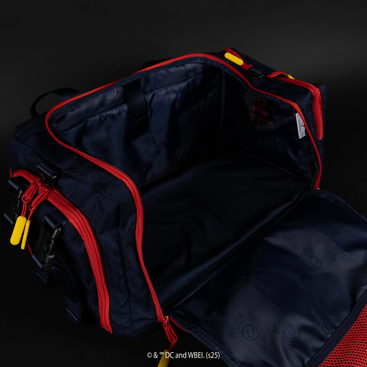 30L Perfect Duffle Bag Superman 2025 - Image 19