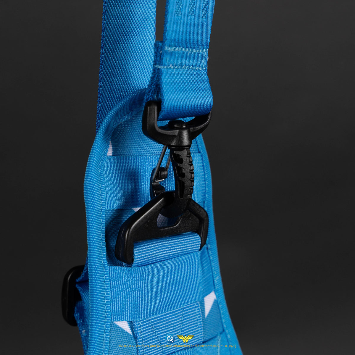 4L Mini Tactical Sling Bag Wonder Woman - Image 7