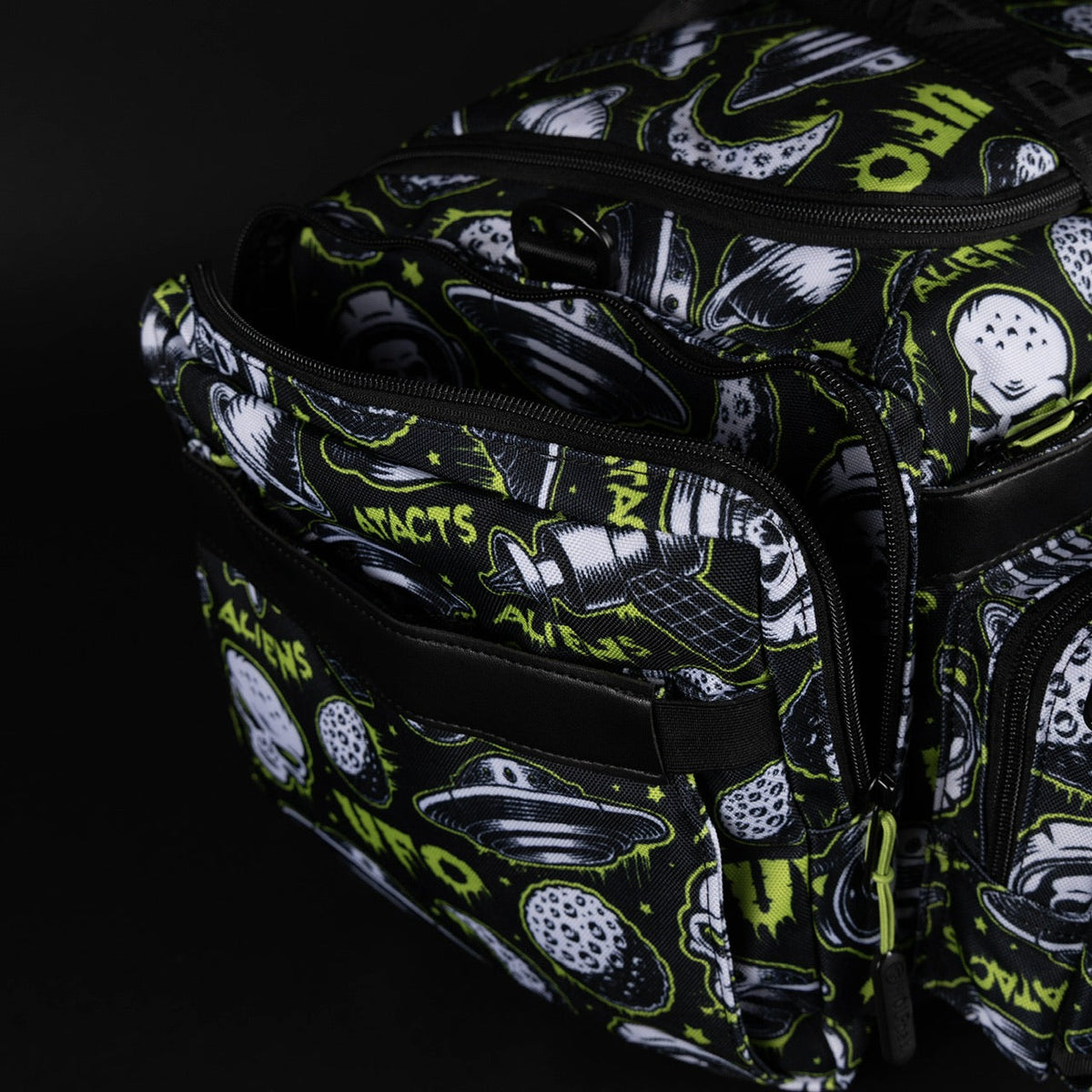 30L Perfect Duffle Bag Area 51 - Image 14