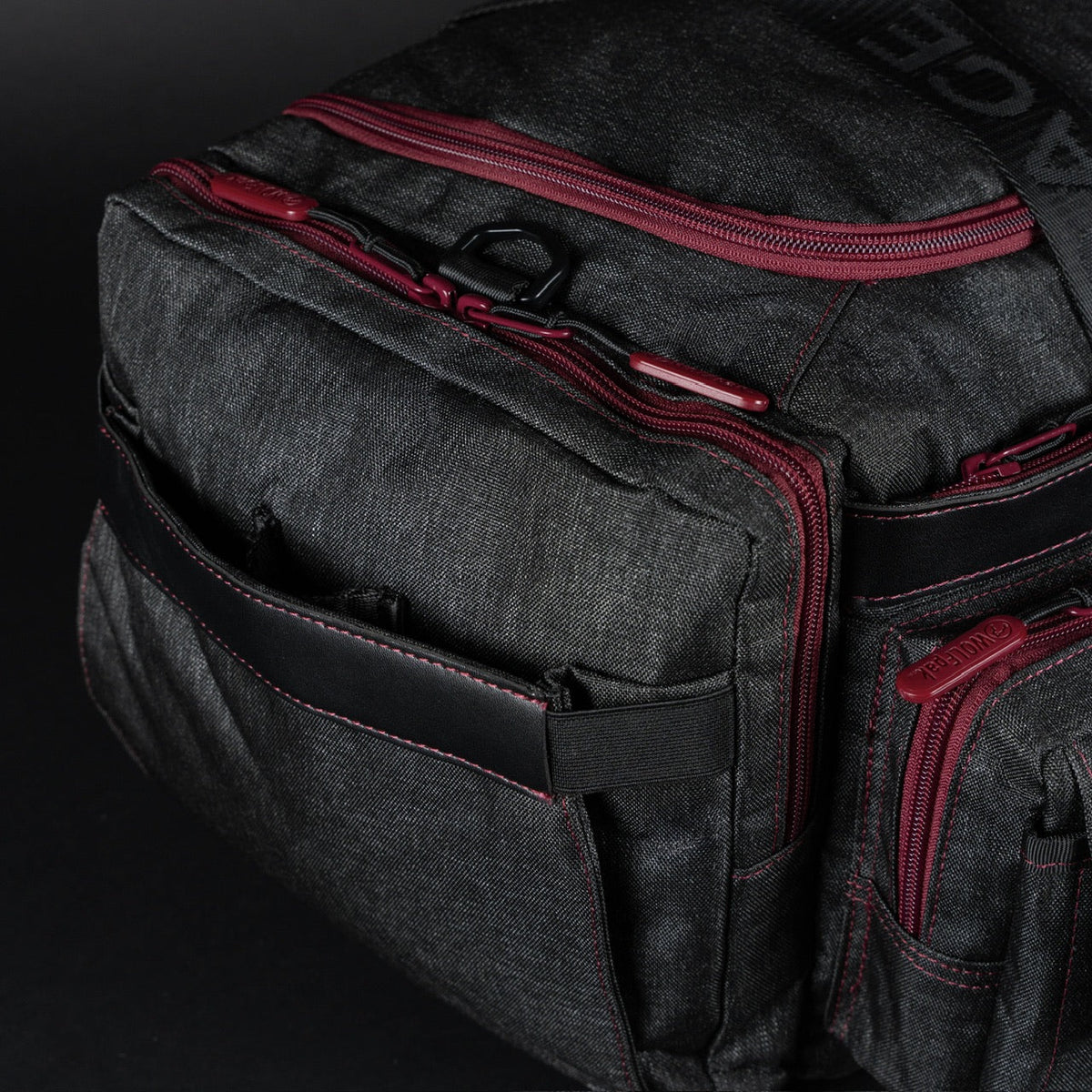 30L Perfect Duffle Bag Black Widow - Image 15